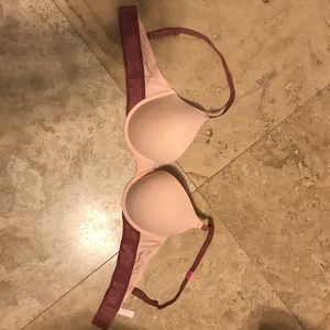 Victoria’s Secret PINK bra